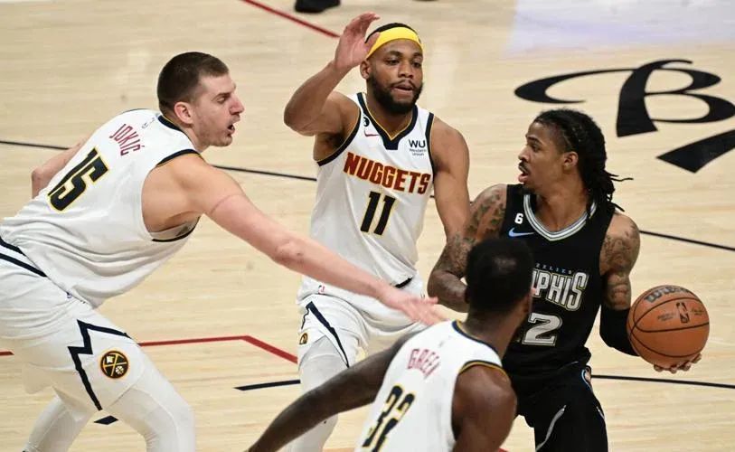  约基奇连续三双助掘金登顶西部，恩比德MVP竞争白热化  